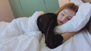 Мастурбируют девушке смотреть секс видео онлайн