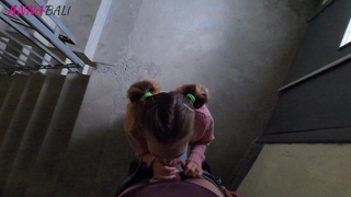 В подъезде смотреть секс видео онлайн